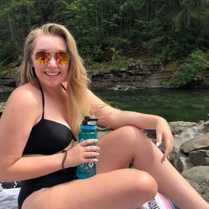 Meet your Posher, Amanda